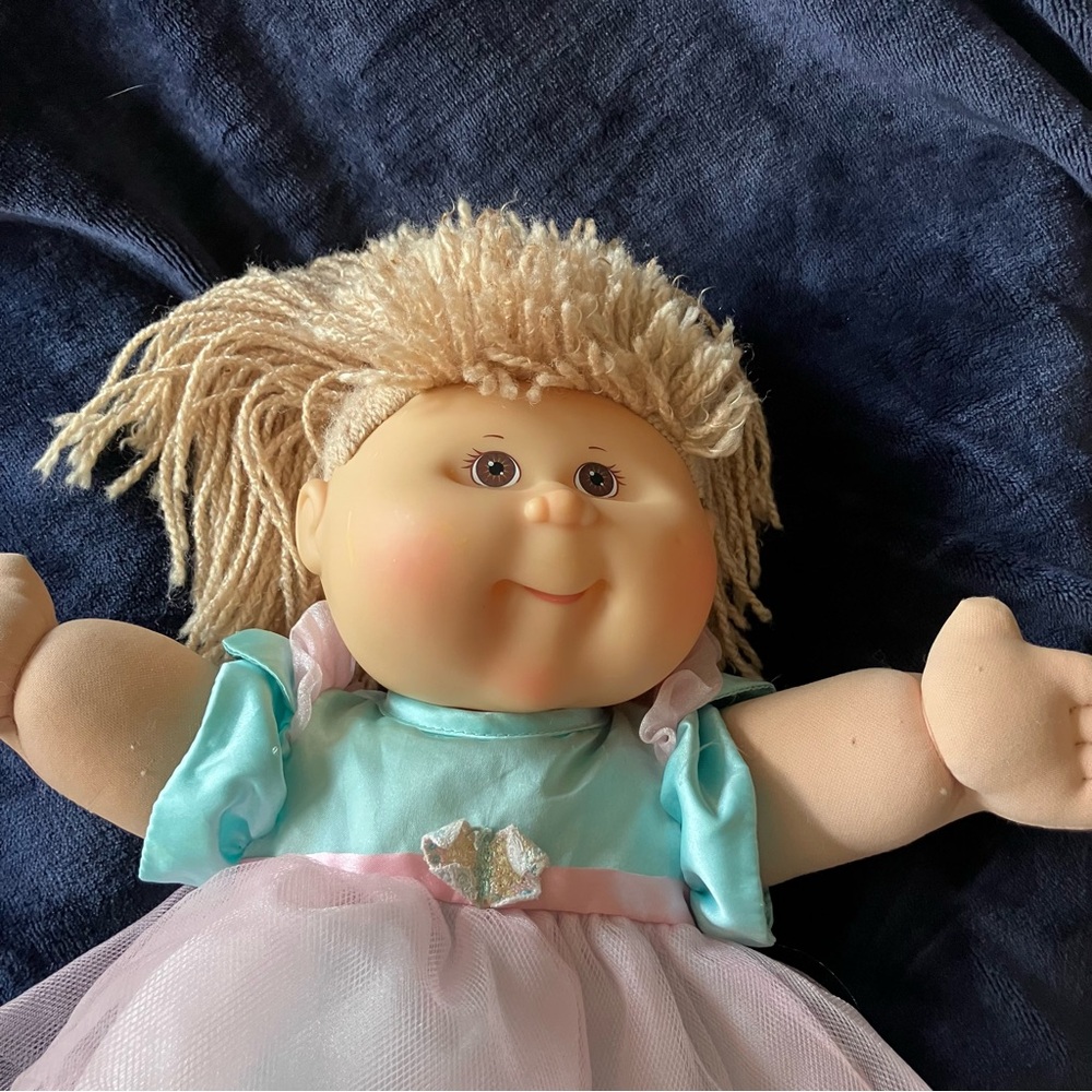 Cabbage Patch‎ Kids Doll with Original Pink and Blue Outfit